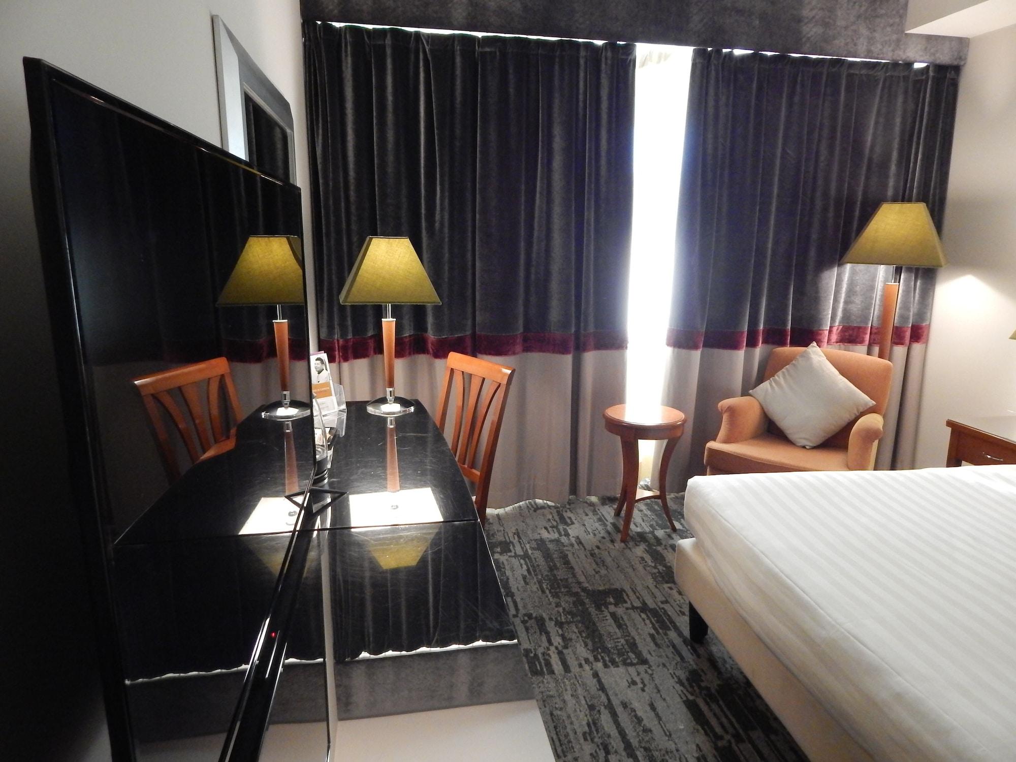 Mercure Leonardo da Vinci Rome Airport Fiumicino Esterno foto