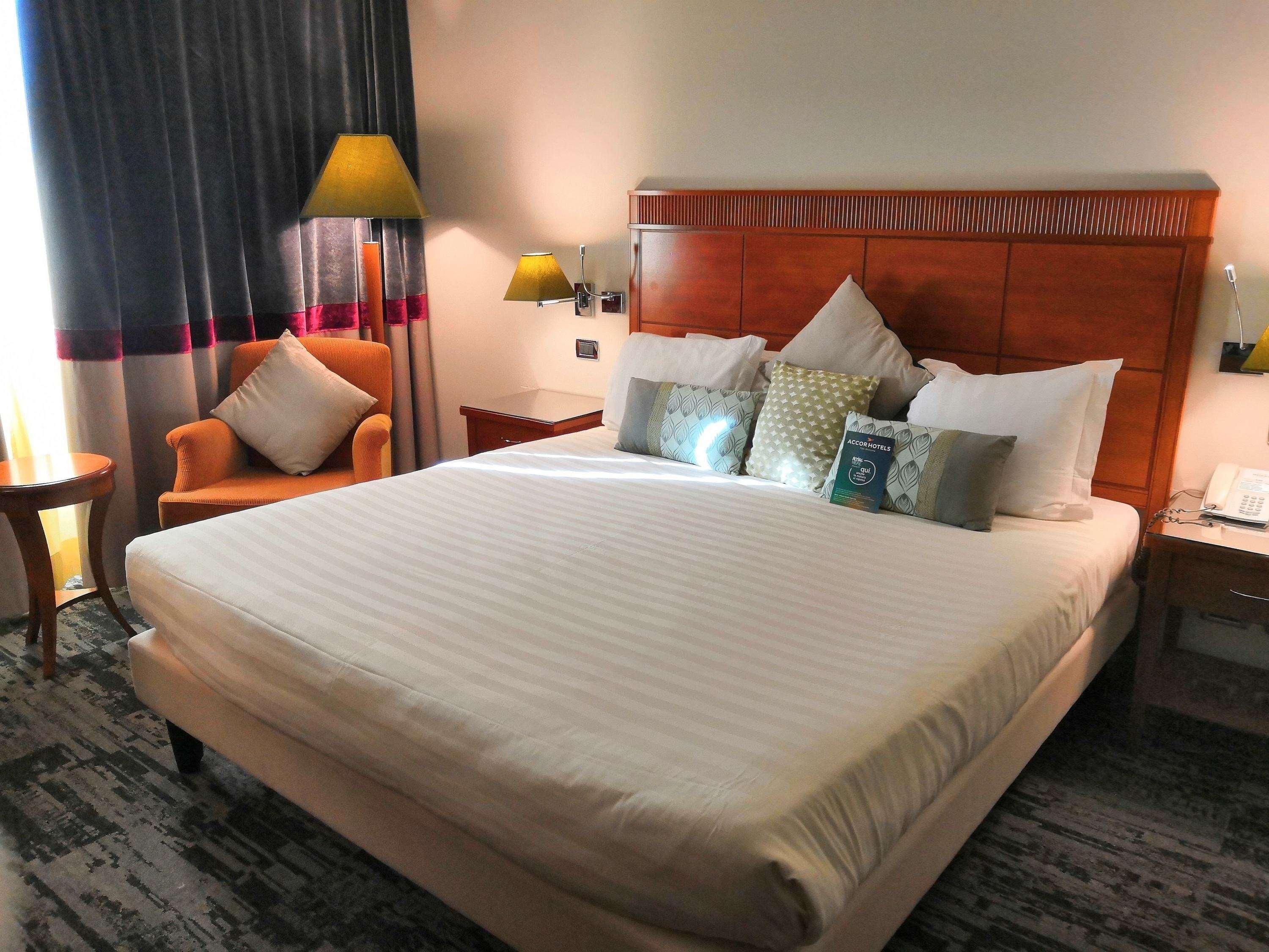 Mercure Leonardo da Vinci Rome Airport Fiumicino Esterno foto