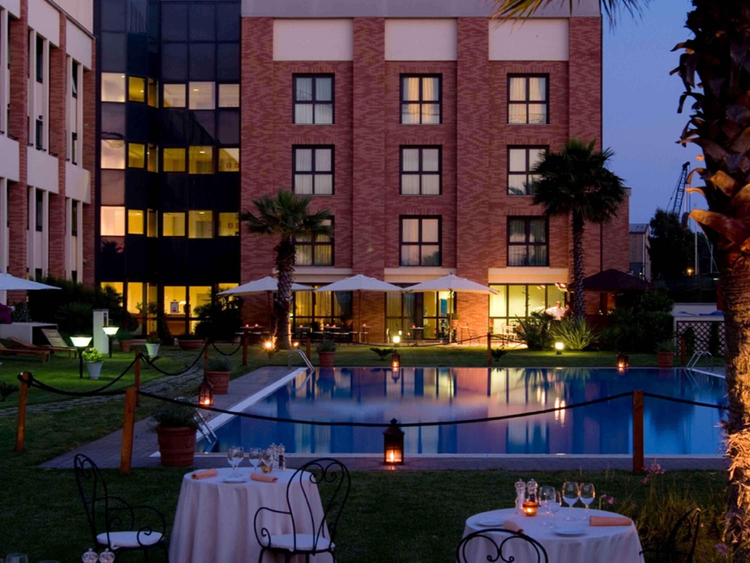 Mercure Leonardo da Vinci Rome Airport Fiumicino Esterno foto