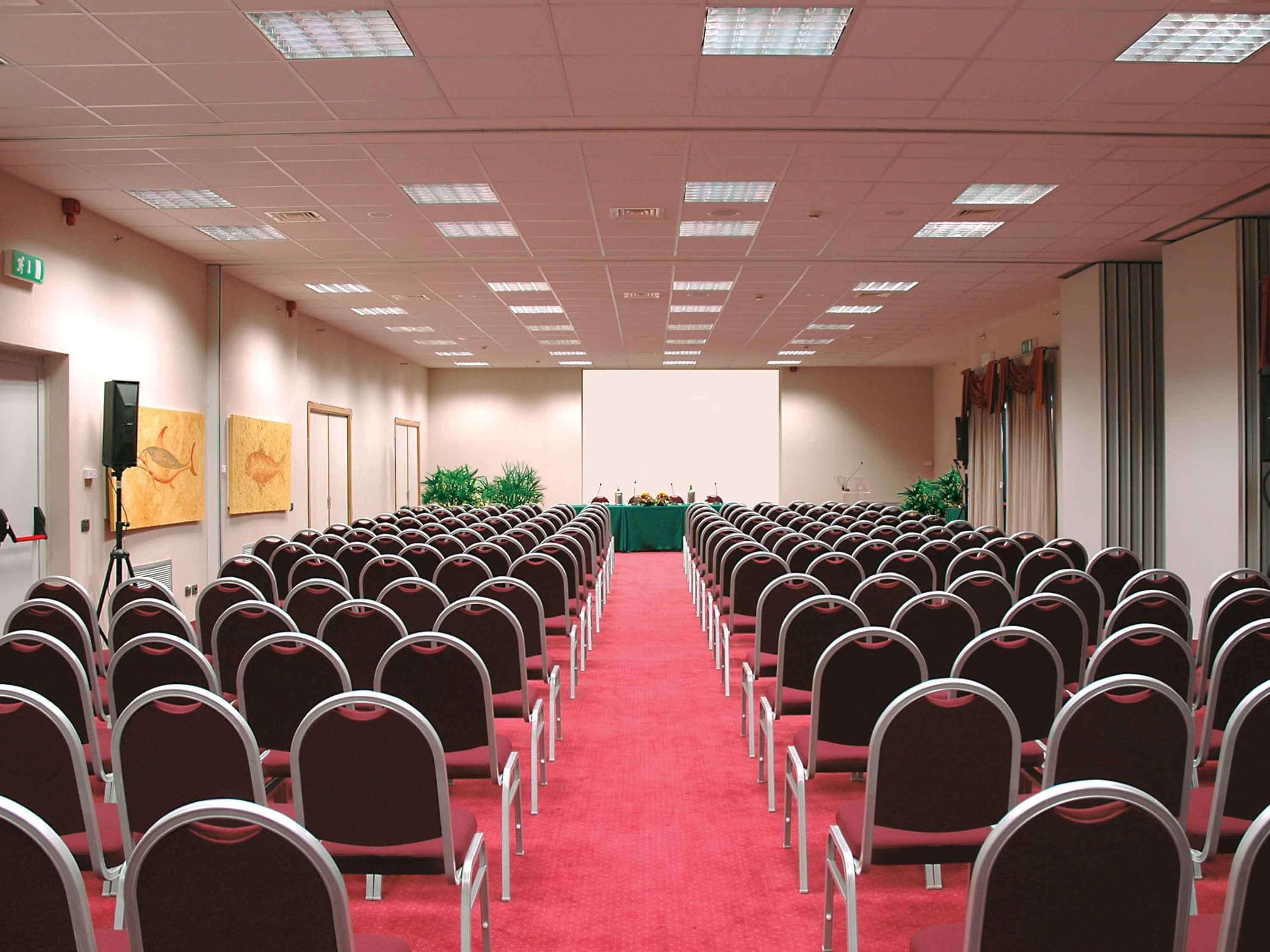 Mercure Leonardo da Vinci Rome Airport Fiumicino Esterno foto