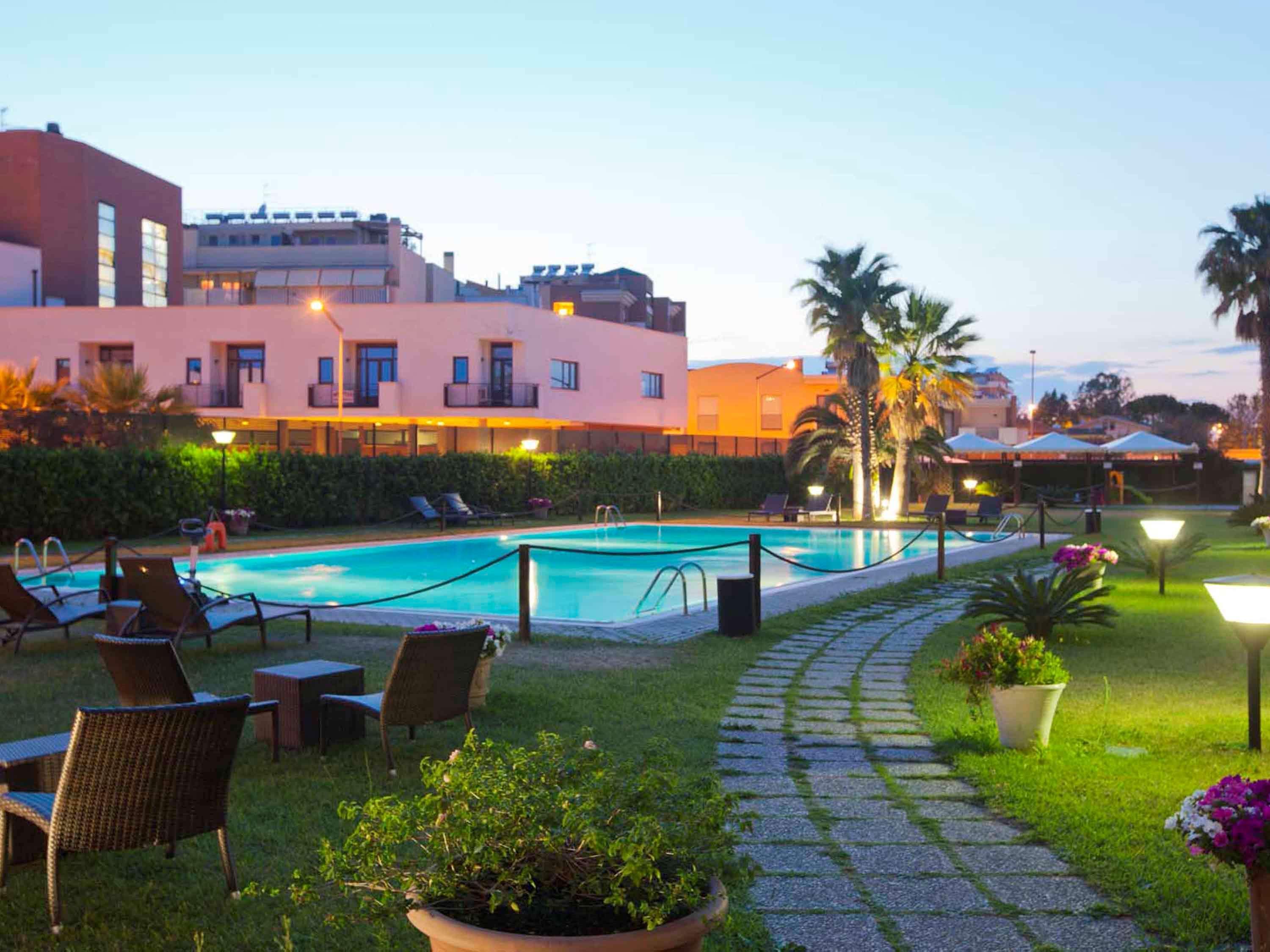 Mercure Leonardo da Vinci Rome Airport Fiumicino Esterno foto