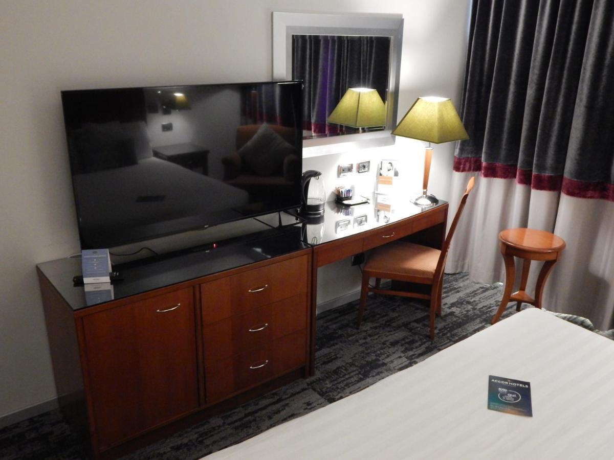 Mercure Leonardo da Vinci Rome Airport Fiumicino Esterno foto